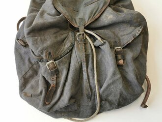 Rucksack Luftwaffe, Hersteller gestempelt und datiert 1942. Getragenes Stück , ungereinigt