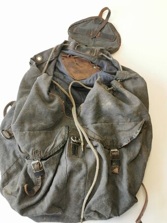 Rucksack Luftwaffe, Hersteller gestempelt und datiert 1942. Getragenes Stück , ungereinigt