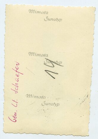 Aufnahme des Generalleutnant Schaefers mit Auszeichnungen, Maße 6 x 9 cm