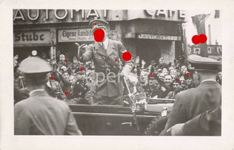 Adolf Hitler im PKW stehend, Maße 9 x 14 cm