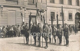 Aufnahme des Stahlhelmbundes mit Fahnenkompanie,...