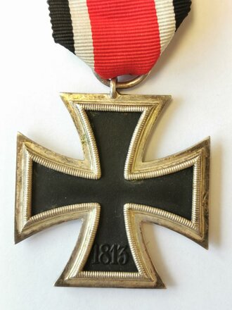 Eisernes Kreuz zweiter Klasse, HK vollständig geschwärzt, Hersteller "3 " im Bandring für Deumer