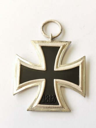 Eisernes Kreuz zweiter Klasse, HK vollständig geschwärzt, ohne Herstellerbezeichnung, ungetragenes Stück