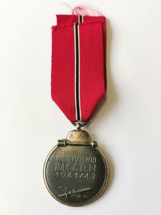 Medaille Winterschlacht im Osten, mit Band, Hersteller 65 Klein u. Quenzer