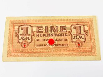 Eine Reichsmark, Behelfszahlungsmittel für die Deutsche Wehrmacht. Leicht gebraucht