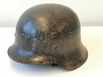 Stahlhelm Modell 1942 Wehrmacht. Wohl von der Feuerwehr...