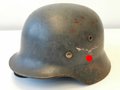 Luftwaffe Stahlhelm Modell 1935, in allen Teilen original, das Abzeichen nur in Resten erhalten