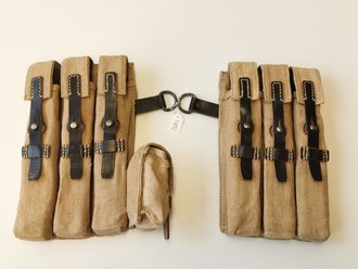 Paar Magazintasche für MP40, sandfarbenes, ungetragenes Paar, Hersteller clg43