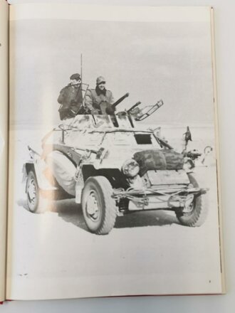 "Deutsche Kampfpanzer und Kampffahrzeuge 1934 - 1945", 95 Seiten