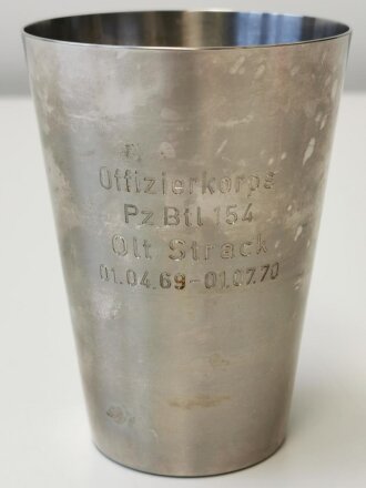 Bundeswehr Cromarganbecher "Offizierkorps Pz Btl 154 Olt Strack 01.04.69 - 01.07.70", WMF