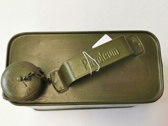 Petroleumbehälter Wehrmacht für MG, passt in den Gurtkasten, Überlackiertes Stück