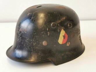 Feuerwehr III.Reich, Stahlhelm Modell 1934 mit beiden...