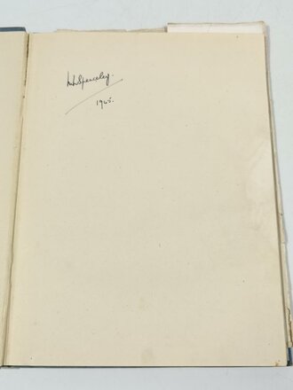 Großbritannien, "Wrens in Camera", datiert 1945, Maße unter A4, 79 Seiten, Schutzumschlag defekt