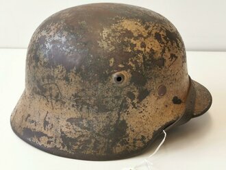 Luftwaffe Afrikakorps, Stahlhelm Modell 1940, in allen Teilen originales, zusammengehöriges Stück , original lackiert