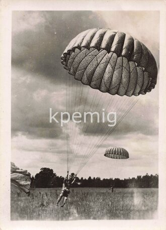 Bundeswehr, Fallschirmjäger beim landen, Maße...