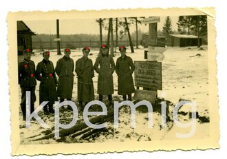 Aufnahme von Angehörigen des Heeres am Lager des Oberkommandos in Orscha September 1941, Maße 6 x 9 cm