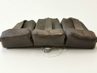 Patronentasche zum K98 Wehrmacht ( für 6 Ladestreifen). Schwarzes Leder datiert 1942