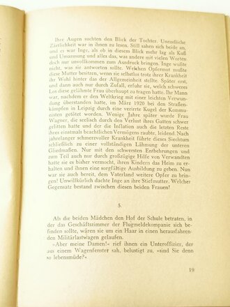 Flugmeldehelferin Inge Berger, Buchrücken löst sich, Maße ca. A5, datiert 1943, 170 Seiten