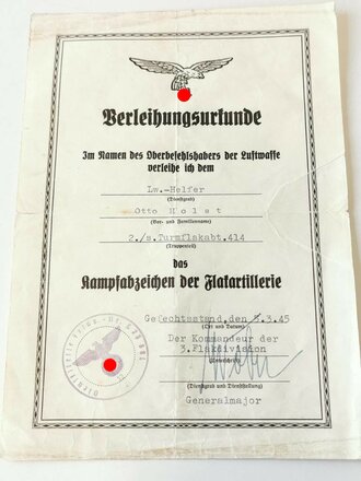 Verleihungsurkunde zum Kampfabzeichen der Flakartillerie, ausgestellt für einen Luftwaffen Helfer in der s.Turmflakabteilung 414