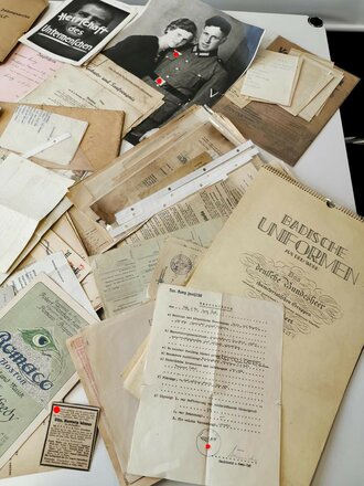 Konvolut Papier aller vom Kaiserreich bis in die Nachkriegszeit, 4,5kg
