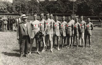 Angehörige des Heeres angetreten zum Sportwettkampf, Maße 9 x 14 cm