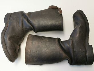 Bundeswehr, Paar Kampfstiefel alter Art. Ungereinigtes Paar, Sohlenlänge 33,5cm