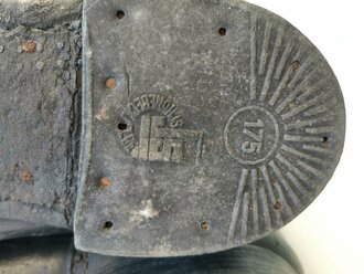 Paar Winterstiefel für Angehörige der Wehrmacht. Stark getragenes Paar, Sohlenlänge 31,5cm