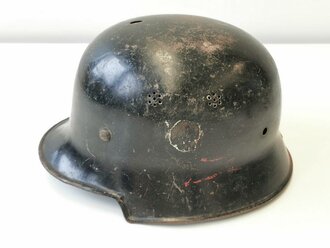 Feuerwehr Stahlhelm III. Reich, Originallack, die Embleme...