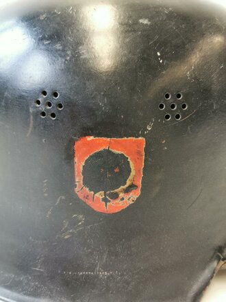 Feuerwehr Stahlhelm III. Reich, Originallack, die Embleme entfernt