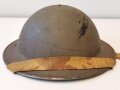 Großbritannien 2. Weltkrieg, Stahlhelm datiert 1942, Originallack