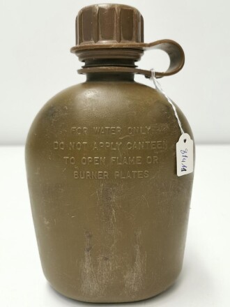 U.S. Canteen, Plastic, 1quart, used condition, dated 66