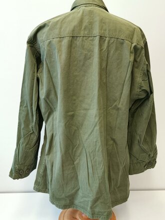 U.S. Coat Mans Combat, Tropical, popeline, 3rd pattern, dated 67, used, size L, insignia added ?