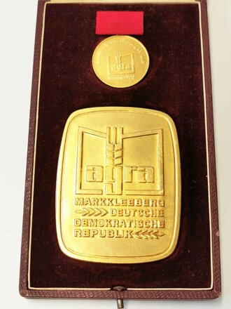 DDR,  Landwirtschaftsausstellung der DDR " Agra Markkleeberg" Medaille in gold, im Etui