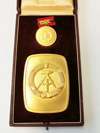 DDR,  Landwirtschaftsausstellung der DDR " Agra Markkleeberg" Medaille in gold, im Etui