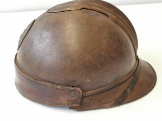 Belgien, Panzer oder Flak Helm, aus einem Modell 1915 Helm gefertigt. Original lackiert, das Innenfutter zum Teil neuzeitlich festgeklebt