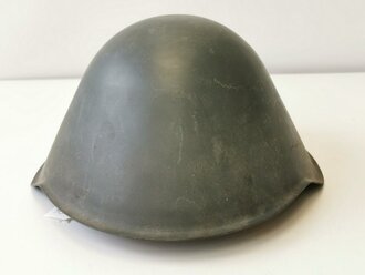 DDR, Stahlhelm der Nationalen Volksarmee in gutem Zustand