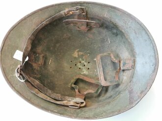 Peru, Stahlhelm M34, ungereinigtes Stück