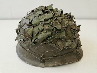 Deutschland nach 1945, Stahlhelm Bundeswehr alter Art für Fallschirmtruppen, Kopfgrösse 57-61, gebraucht