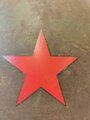 Russland, Stahlhelm SSH40 datiert 1940. Ungereinigtes , originallackiertes Stück, der rote Stern leider neuzeitlich aufgebracht