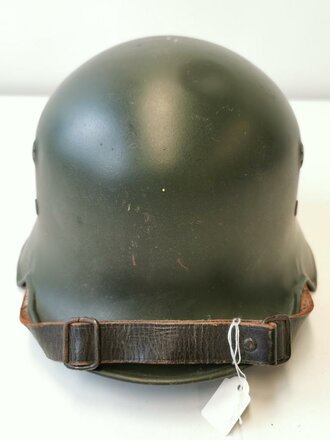 Stahlhelm III.Reich, dunkelgrüner Originallack, guter Zustand