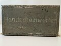 Transportkasten für Handscheinwerfer der Wehrmacht, zum Teil überlackiertes Stück