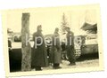 Aufnahme von Sturmgeschütz III mit Besatzung,  Maße 6 x 9 cm