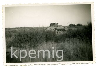 Aufnahme eines Panzer I im Gelände, Maße 6 x 9 cm