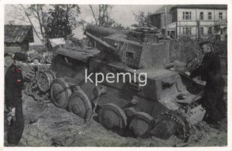 Aufnahme eines beschädigten Panzer 38 ( t ) mit...