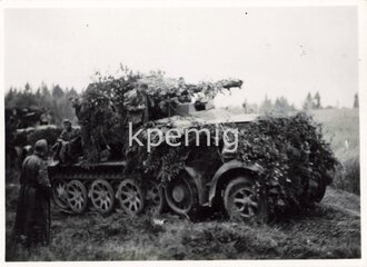 Aufnahme eines Sd Kfz.8 Zugkraftwagen mit Aufgesetzter...