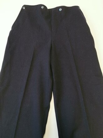 Kriegsmarine, blaue Hose für Mannschaften. Kammerstück von 1939 in gutem Zustand, im Rückenbereich enger gemacht