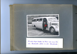 KDF Fotoalbum einer Arbeitergruppe aus Wien 1938. Umfangreiches Bildmaterial der Fahrt,  u.a. Olympiastadion, Carinhall, Stapellauf "Robert Ley". Ingesamt 57 Fotos