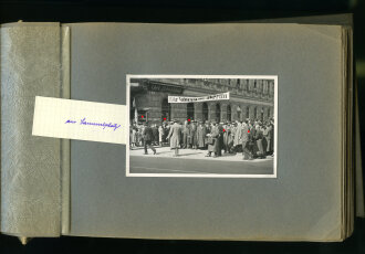 KDF Fotoalbum einer Arbeitergruppe aus Wien 1938. Umfangreiches Bildmaterial der Fahrt,  u.a. Olympiastadion, Carinhall, Stapellauf "Robert Ley". Ingesamt 57 Fotos