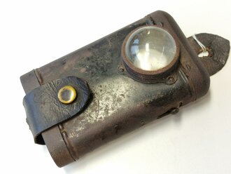 1. Weltkrieg, Taschenlampe mit Anknöpflasche, diese...