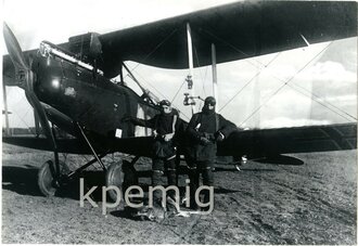 1. Weltkrieg, Konvolut zum Thema Fliegerei, handgezeichnete Skizze eines Wasserflugzeuges, Repro ?  Foto sowie zwei grossformatige Drucke